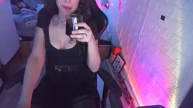 MartesBratty online show from 03-24-26, 10:37