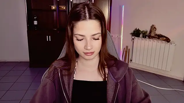 Snapshot of KiraVair chatting on 01-13-26, 09:14 KiraVair online show from 01-13-26, 09:14