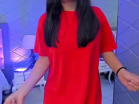 Snapshot of ViolettRouse chatting on 12-01-25, 04:34 ViolettRouse online show from 12-01-25, 04:34