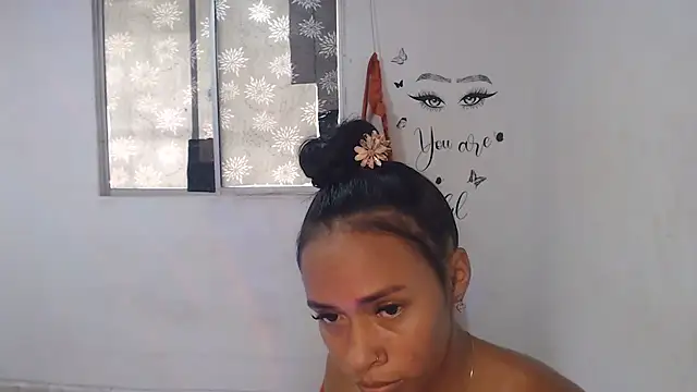 Snapshot of ricaslatinas1 chatting on 07-04-26, 06:36 ricaslatinas1 online show from 07-04-26, 06:36