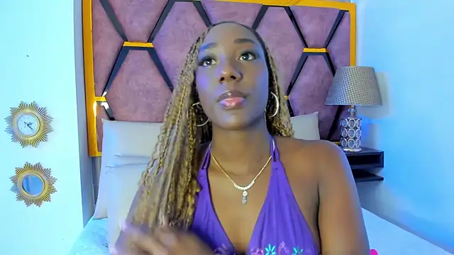 BritneyWalkers online show from 11-22-25, 07:35