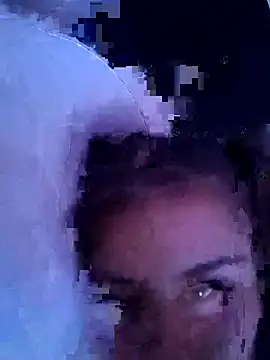 Snapshot of Dul-ci08 chatting on 10-25-25, 06:24 Dul-ci08 online show from 10-25-25, 06:24