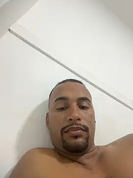 casalbrhot25 online show from 10-23-25, 09:57