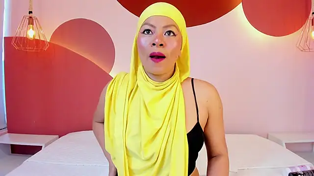 SophiaBeckerr online show from 11-18-25, 07:18