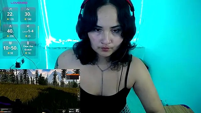 Snapshot of Ladyswap chatting on 12-18-25, 02:28 Ladyswap online show from 12-18-25, 02:28