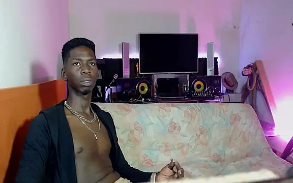 Snapshot of Black_Paradice chatting on 11-04-25, 02:32 Black Paradice online show from 11-04-25, 02:32