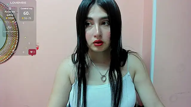 Snapshot of Sweet_sumisive chatting on 11-18-25, 08:57 Sweet sumisive online show from 11-18-25, 08:57