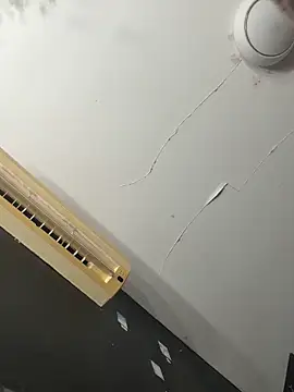 Snapshot of milky_denni chatting on 10-31-25, 12:44 milky denni online show from 10-31-25, 12:44