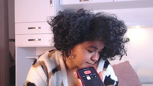 MartiRuis10 online show from 10-26-25, 08:37