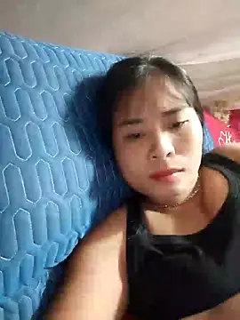 Snapshot of Squirrel-Pear chatting on 11-01-25, 10:06 Squirrel-Pear online show from 11-01-25, 10:06