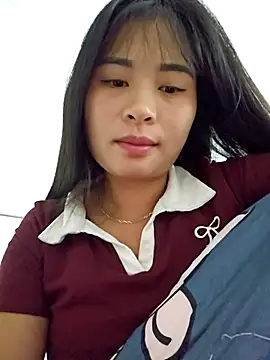 Snapshot of Squirrel-Pear chatting on 11-11-25, 09:04 Squirrel-Pear online show from 11-11-25, 09:04