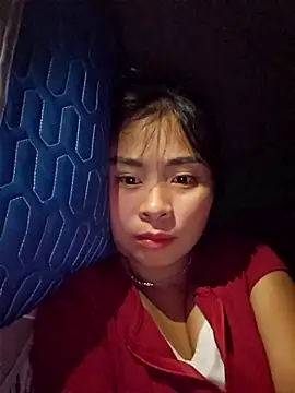 Snapshot of Squirrel-Pear chatting on 11-12-25, 09:14 Squirrel-Pear online show from 11-12-25, 09:14