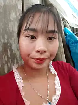 Snapshot of Squirrel-Pear chatting on 11-18-25, 03:56 Squirrel-Pear online show from 11-18-25, 03:56