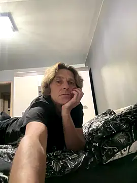 kon77777 online show from 10-21-25, 04:08