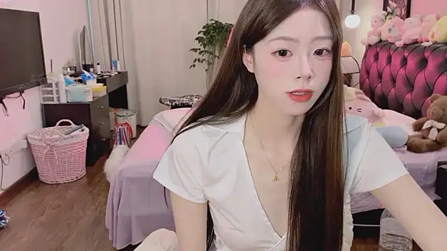 Onecutelittle online show from 05-16-26, 06:54