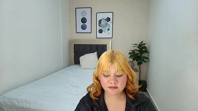 BRIANA WON online show from 11-12-25, 03:18