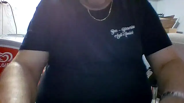 Snapshot of stefistefi8097 chatting on 07-11-26, 04:32 stefistefi8097 online show from 07-11-26, 04:32