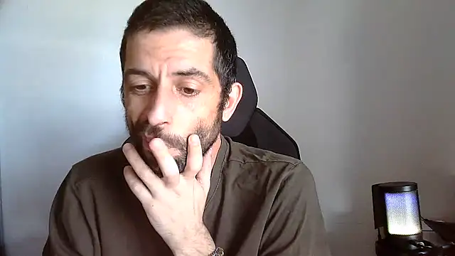 Snapshot of topg84 chatting on 07-17-26, 04:12 topg84 online show from 07-17-26, 04:12