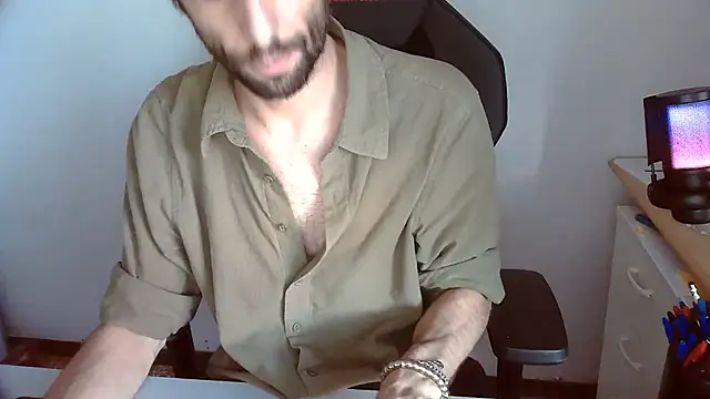 Snapshot of topg84 chatting on 07-20-26, 05:37 topg84 online show from 07-20-26, 05:37