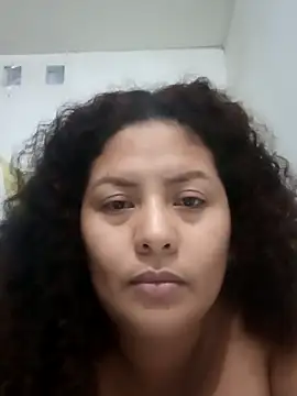 Snapshot of chikis12_ chatting on 12-05-25, 12:19 chikis12 online show from 12-05-25, 12:19