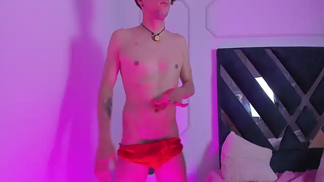 ScaraAndTomy online show from 04-21-26, 01:42