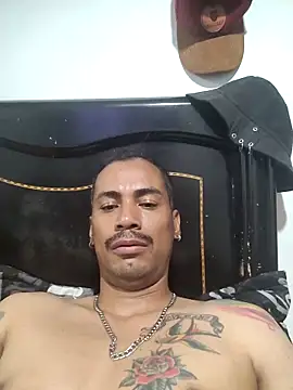 Snapshot of Michell85 chatting on 10-28-25, 09:06 Michell85 online show from 10-28-25, 09:06