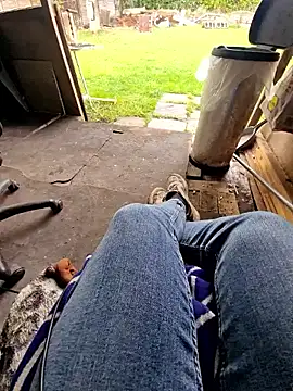 bbyxklaus online show from 10-21-25, 12:28