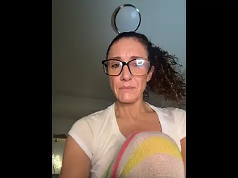 PetitemarieeThaReal online show from 11-19-25, 12:05