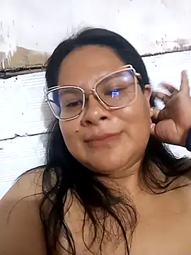 Snapshot of celeste122595 chatting on 12-14-25, 01:00 celeste122595 online show from 12-14-25, 01:00