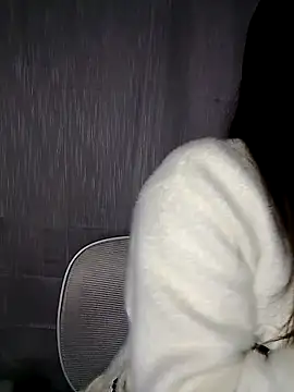 Snapshot of Monkey-0d chatting on 11-30-25, 02:32 Monkey-0d online show from 11-30-25, 02:32