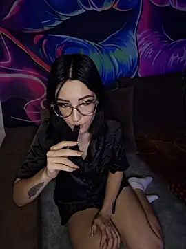 AlleAllexy online show from 11-23-25, 09:47