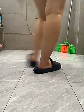 HinayLa online show from 04-16-26, 02:29