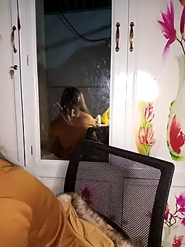 Fish yellow online show from 11-13-25, 07:24