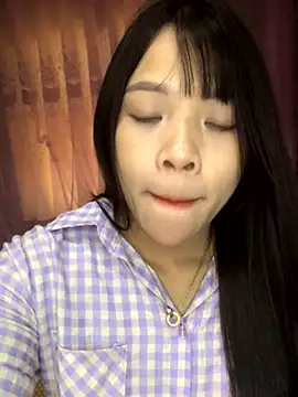 Duck dona online show from 11-17-25, 02:39