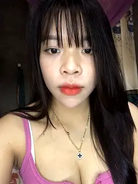 Duck dona online show from 12-22-25, 01:02