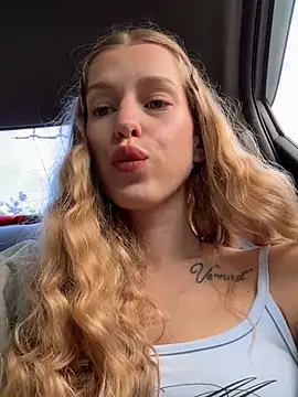 kira mia online show from 07-28-26, 04:39
