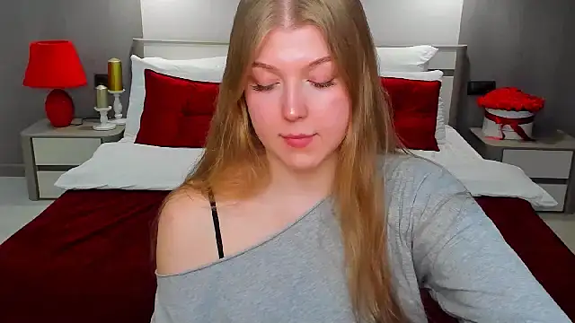 Stella Light online show from 04-17-26, 07:06