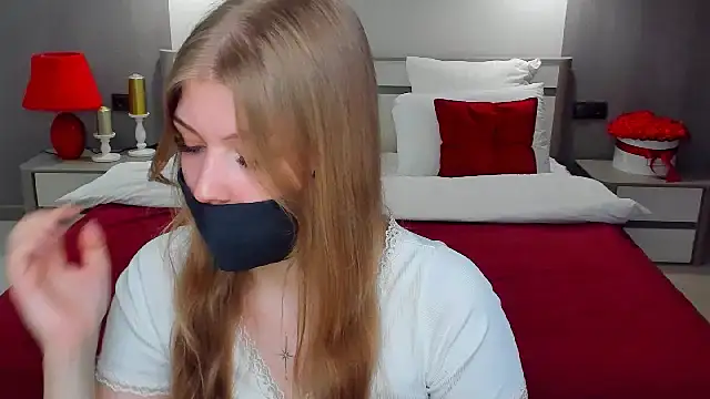 Stella Light online show from 04-24-26, 05:59