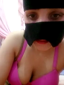 SandyAmr online show from 04-25-26, 07:11