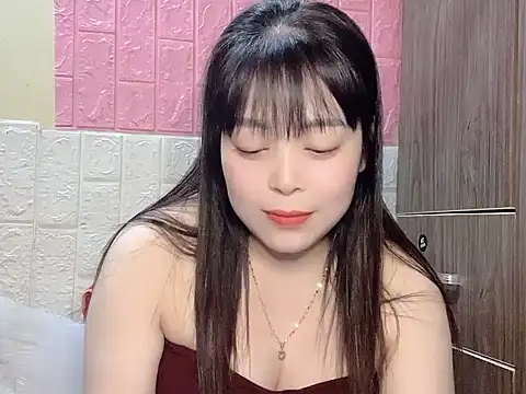 Butterfly kee online show from 12-05-25, 02:25