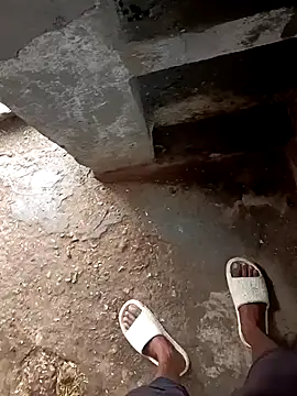 Saddam2332 online show from 10-31-25, 03:29