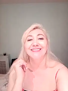 Snapshot of LadyKriss chatting on 03-06-26, 10:28 LadyKriss online show from 03-06-26, 10:28