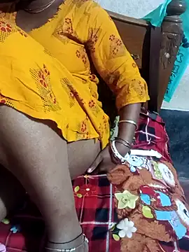 Hot-joyaa online show from 11-13-25, 05:45