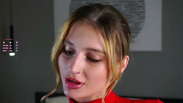 Snapshot of buvei chatting on 11-01-25, 02:19 buvei online show from 11-01-25, 02:19