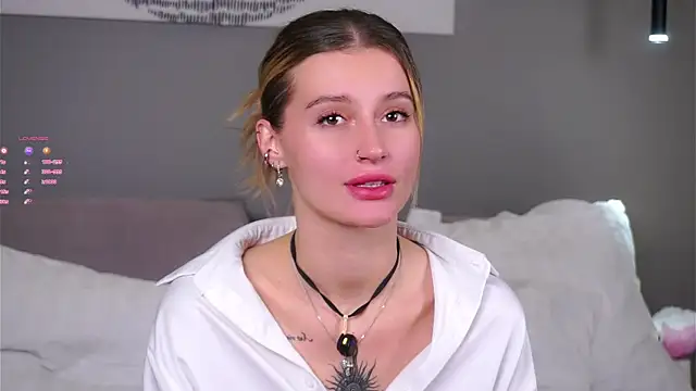 Snapshot of buvei chatting on 12-05-25, 12:36 buvei online show from 12-05-25, 12:36