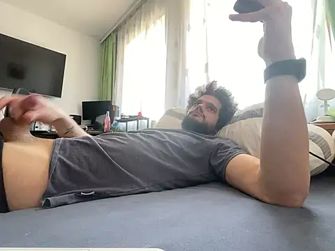 youngboyformommy24 online show from 03-06-26, 01:51