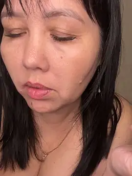 Love  Mom online show from 10-24-25, 06:26