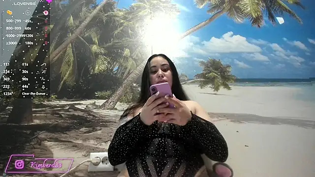 Snapshot of kimberd33 chatting on 01-10-26, 03:03 kimberd33 online show from 01-10-26, 03:03