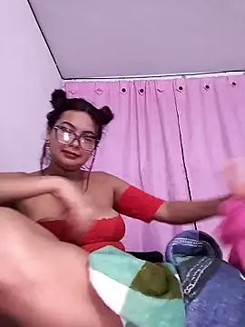 Snapshot of AfroditaSweet@xh chatting on 01-08-26, 08:05 AfroditaSweetxh online show from 01-08-26, 08:05