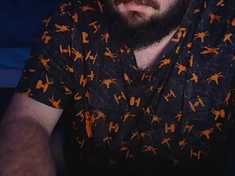 Snapshot of moneyman_11 chatting on 12-14-25, 05:07 moneyman 11 online show from 12-14-25, 05:07